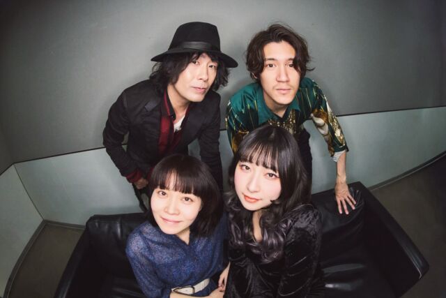 4th Album『LOOKING FOR THE MAGIC』 L.A.にて撮り下ろしのNEW